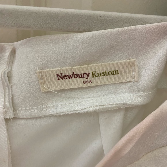 Newbury Kustom White Flowy Shorts - Picture 2 of 2